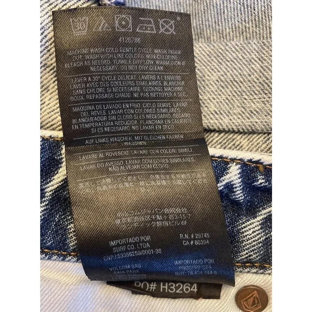 Volcom Women’s Jean Shorts Boyfriend Fit Stone Wash Denim Size 26